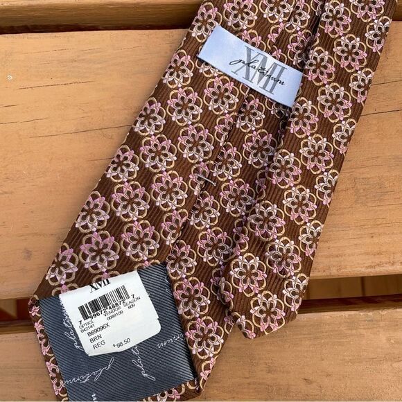 XMI Brown Pink Geometric Medallion Tie - Picture 2 of 4